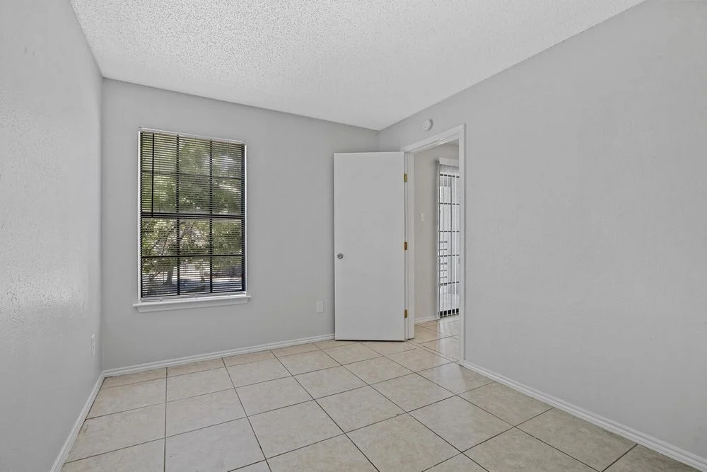 Village Oaks Apartment Homes photo